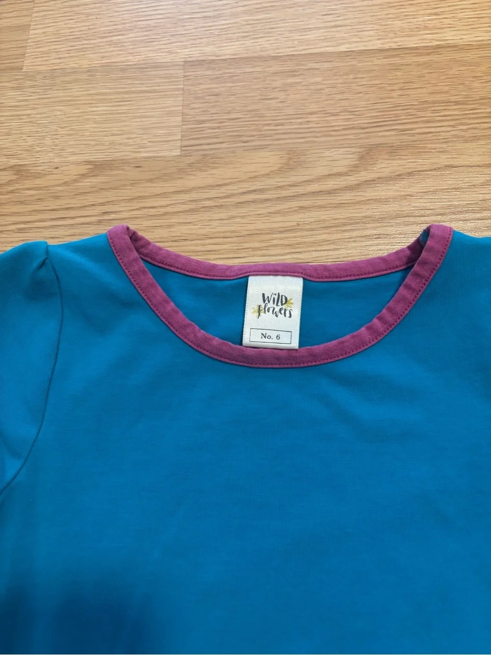 “Wildflower” pinafore dress with matching shirt size 6 in great condition
